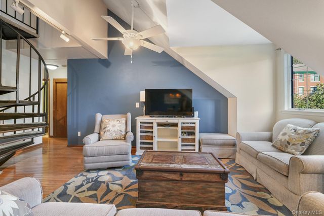 109 High Avenue 302, Nyack, NY 10960