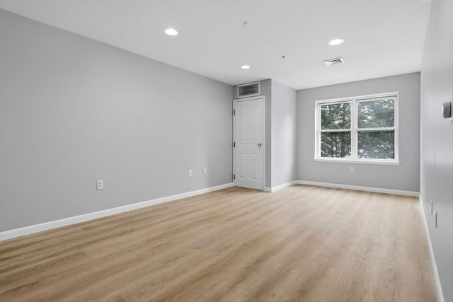 30 Franklin St 116, Malden, MA 02148