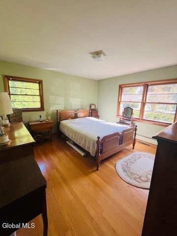 1012 John Alden Lane, Rotterdam, NY 12306