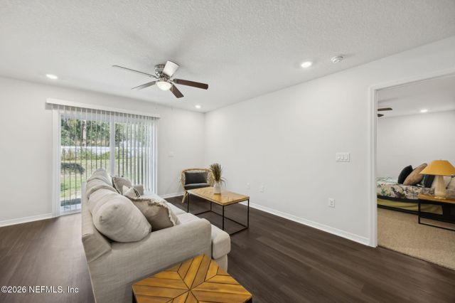 8513 SUSIE Street, Jacksonville, FL 32210