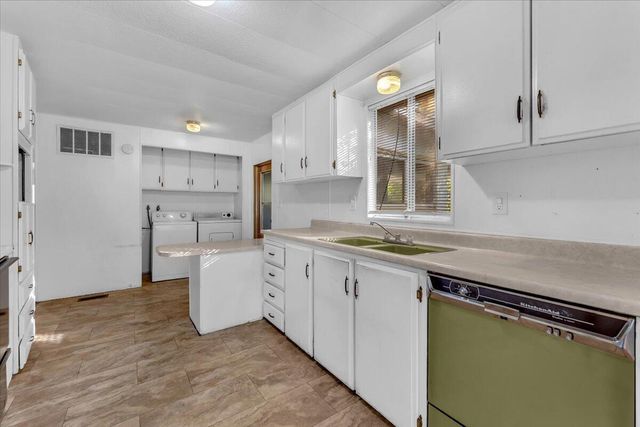 2111 Vallecito Court, Shasta Lake, CA 96019