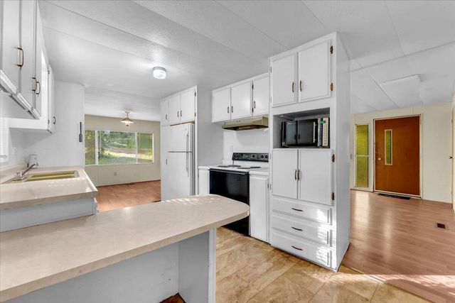 2111 Vallecito Court, Shasta Lake, CA 96019