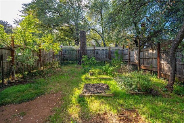 2111 Vallecito Court, Shasta Lake, CA 96019