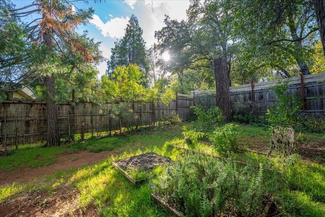 2111 Vallecito Court, Shasta Lake, CA 96019
