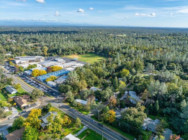 2111 Vallecito Court, Shasta Lake, CA 96019