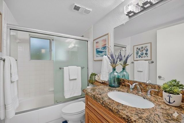 1701 Balfour Point Drive E, West Palm Beach, FL 33411