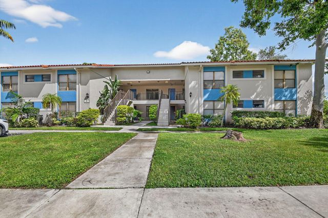 1701 Balfour Point Drive E, West Palm Beach, FL 33411