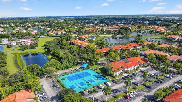 1701 Balfour Point Drive E, West Palm Beach, FL 33411