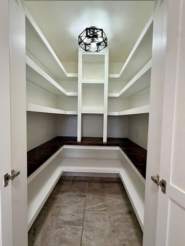 3900 Douglas Ave, Midland, TX 79703