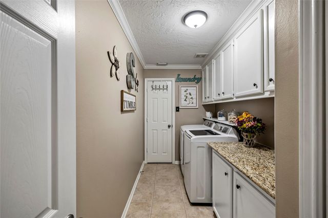 3127 Hemingway Drive, Montgomery, TX 77356