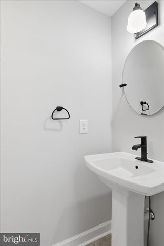 19 BOGEY DR, Martinsburg, WV 25405