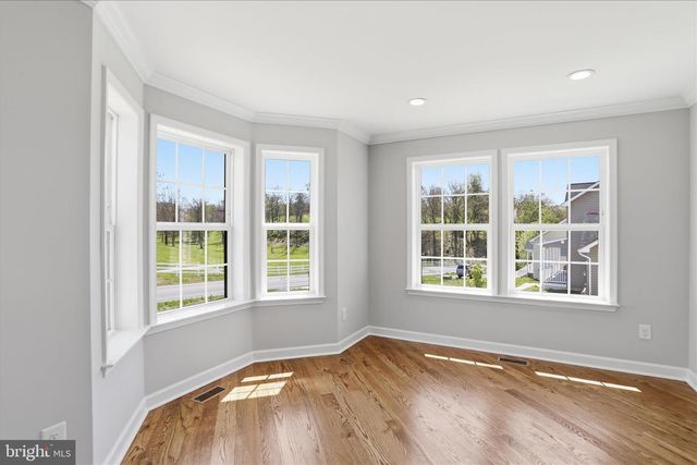 19 BOGEY DR, Martinsburg, WV 25405