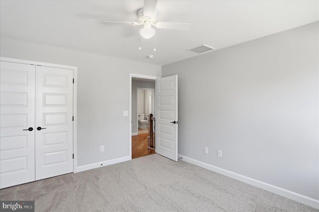 19 BOGEY DR, Martinsburg, WV 25405