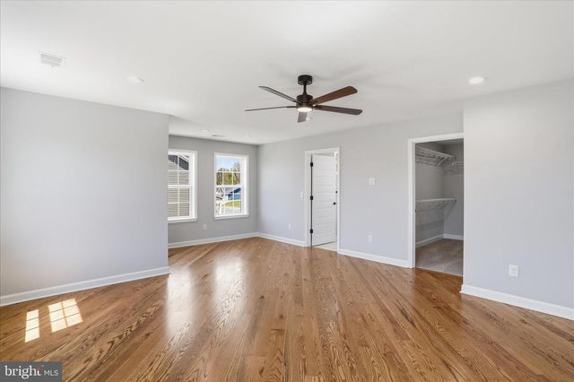 19 BOGEY DR, Martinsburg, WV 25405