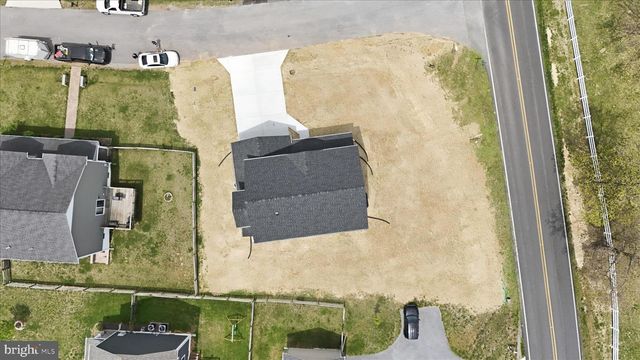 19 BOGEY DR, Martinsburg, WV 25405
