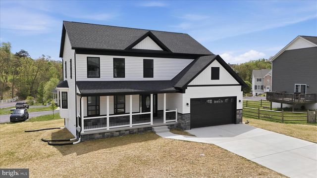 19 BOGEY DR, Martinsburg, WV 25405