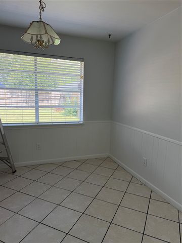 12860 Westleigh Drive, Houston, TX 77077