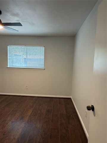 12860 Westleigh Drive, Houston, TX 77077