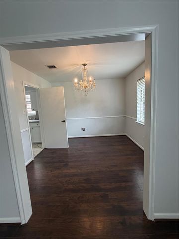 12860 Westleigh Drive, Houston, TX 77077