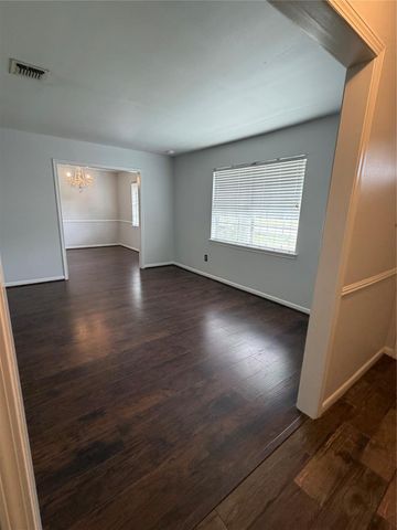 12860 Westleigh Drive, Houston, TX 77077