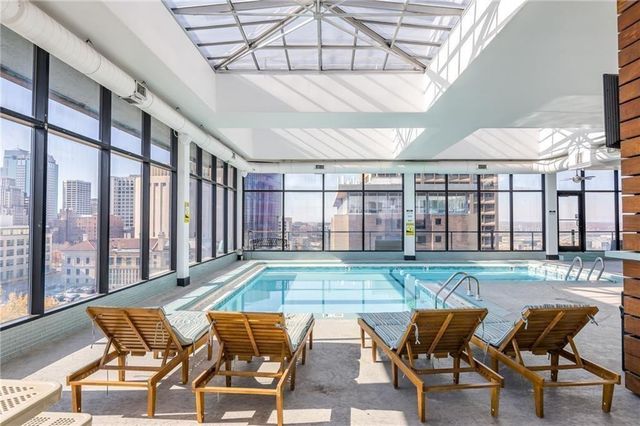 700 E 8th St Street 4E, Kansas City, MO 64106