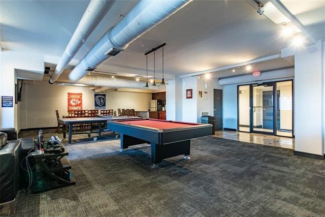 700 E 8th St Street 4E, Kansas City, MO 64106