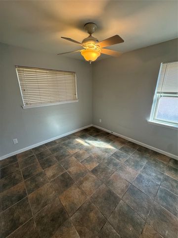 2121 Cliff Park, Fort Worth, TX 76134