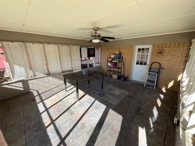 2121 Cliff Park, Fort Worth, TX 76134