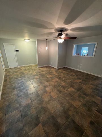 2121 Cliff Park, Fort Worth, TX 76134