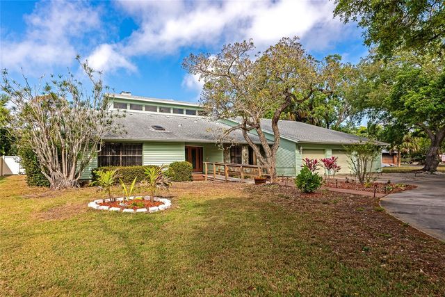 1316 RIVERVIEW CIRCLE, Bradenton, FL 34209