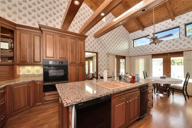 1316 RIVERVIEW CIRCLE, Bradenton, FL 34209