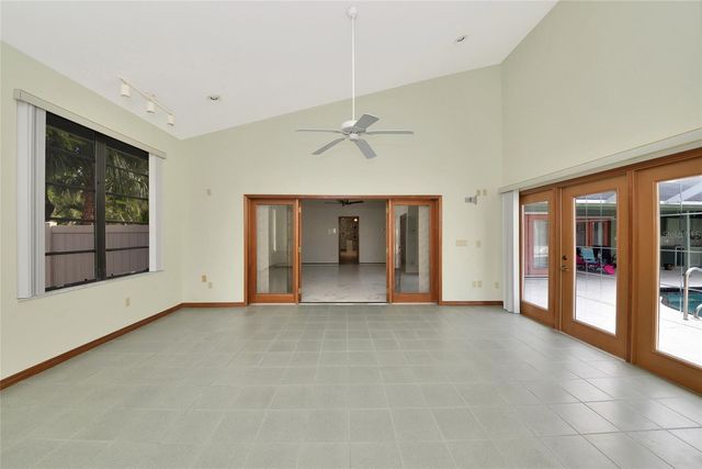 1316 RIVERVIEW CIRCLE, Bradenton, FL 34209