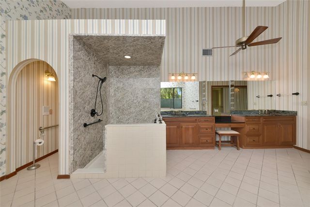 1316 RIVERVIEW CIRCLE, Bradenton, FL 34209