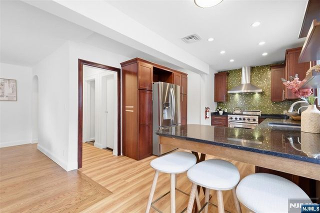 473 Oakdene Avenue, Cliffside Park, NJ 07010