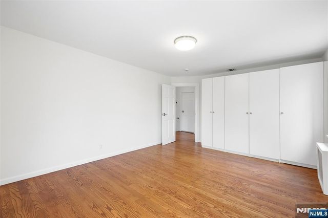 473 Oakdene Avenue, Cliffside Park, NJ 07010