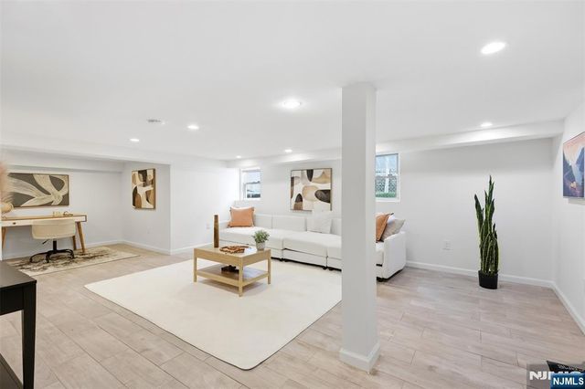 473 Oakdene Avenue, Cliffside Park, NJ 07010