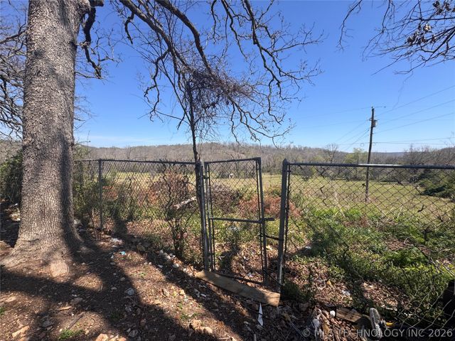 13310 N Webster, Tahlequah, OK 74464