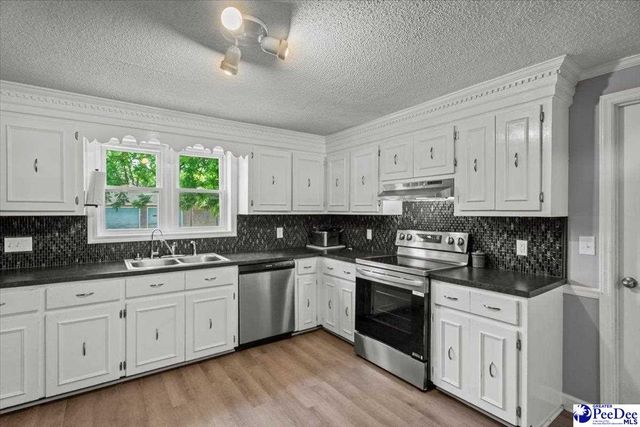 1111 Syracuse St, Darlington, SC 29532