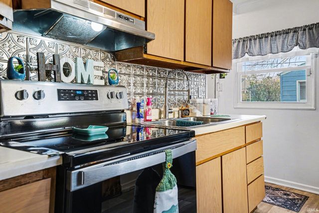 208 Luelde Street, South Bend, IN 46614
