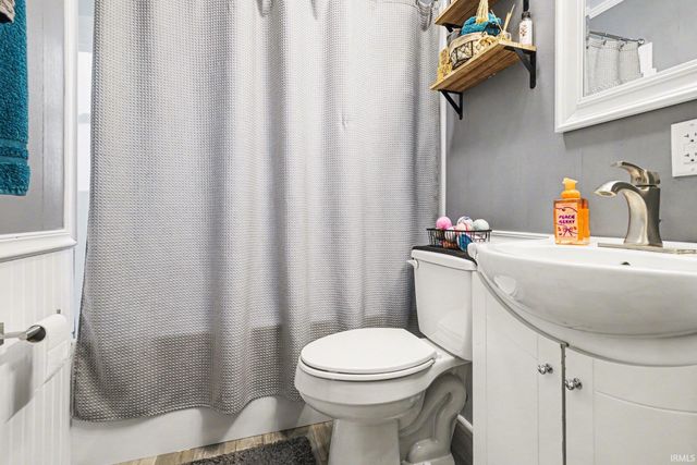 208 Luelde Street, South Bend, IN 46614