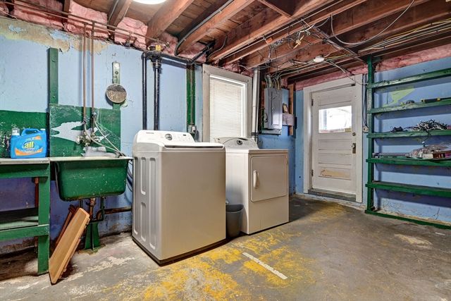 317 Elmwood Ave, Quincy, MA 02170