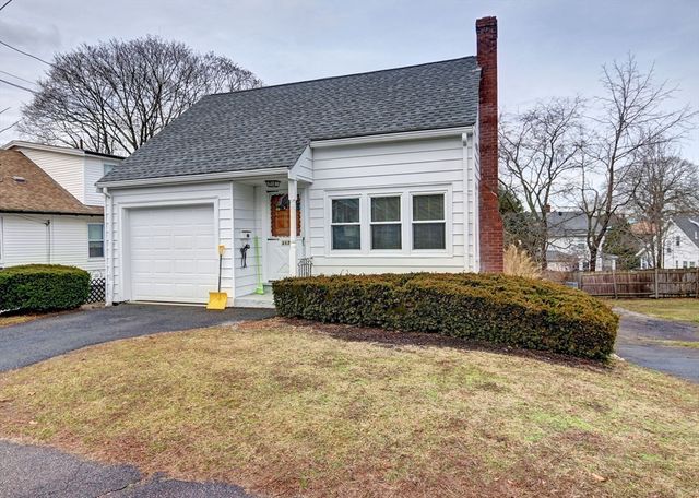 317 Elmwood Ave, Quincy, MA 02170