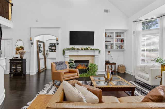 4506 Red Barn, Richardson, TX 75082