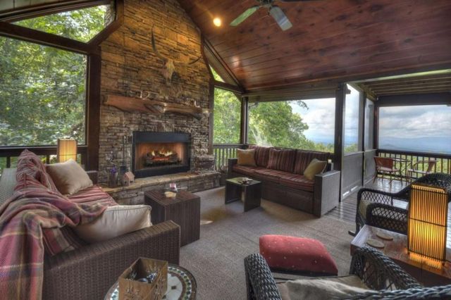 1404 Mountain High Drive, Mineral Bluff, GA 30559