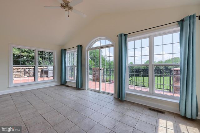 18183 PIEDMONT RD, Stewartstown, PA 17363