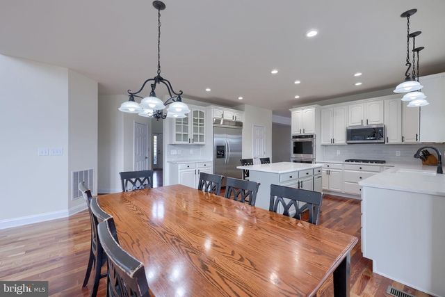 18183 PIEDMONT RD, Stewartstown, PA 17363