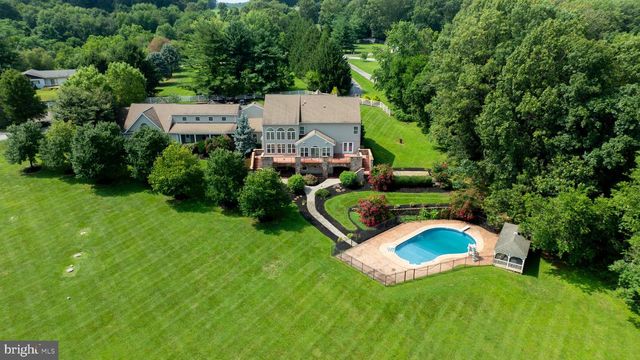 18183 PIEDMONT RD, Stewartstown, PA 17363