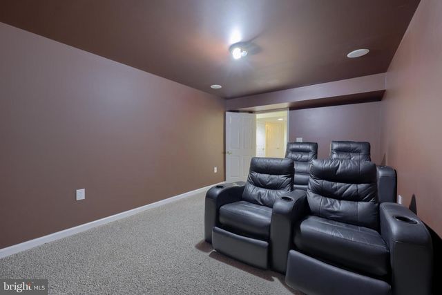 18183 PIEDMONT RD, Stewartstown, PA 17363