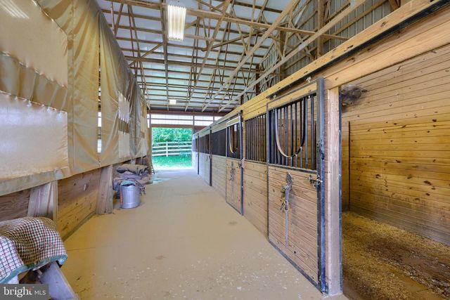 18183 PIEDMONT RD, Stewartstown, PA 17363