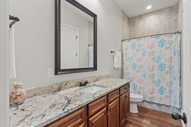 4 Plantation Oaks Drive, Mary Esther, FL 32569